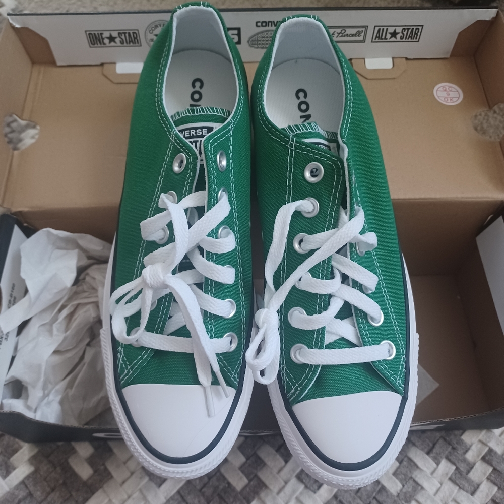 Converse- Amazon Green 💚